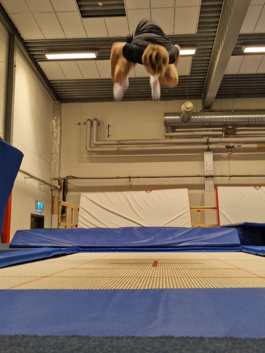 @Limmers flips