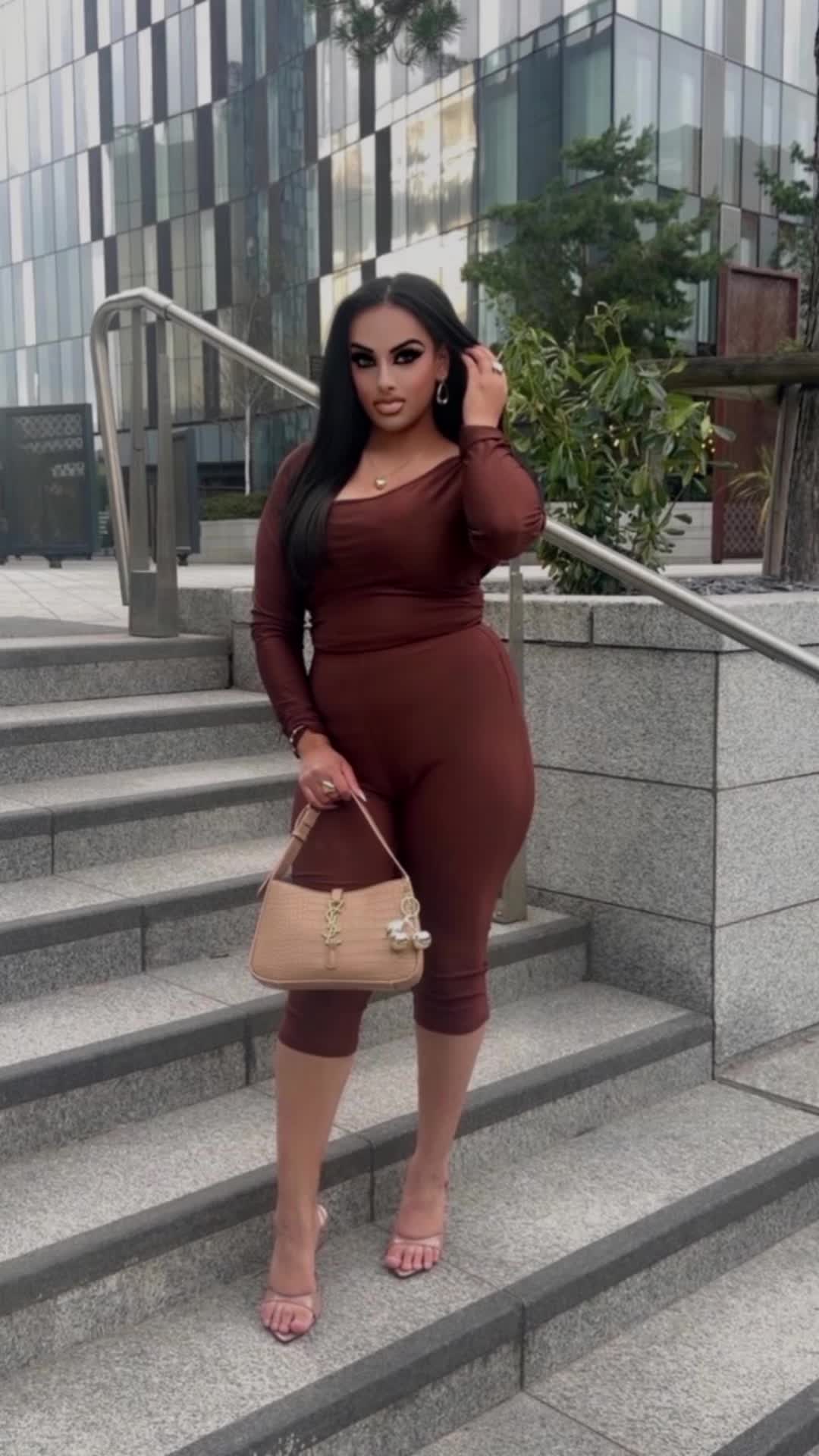 @Heenaaaxo