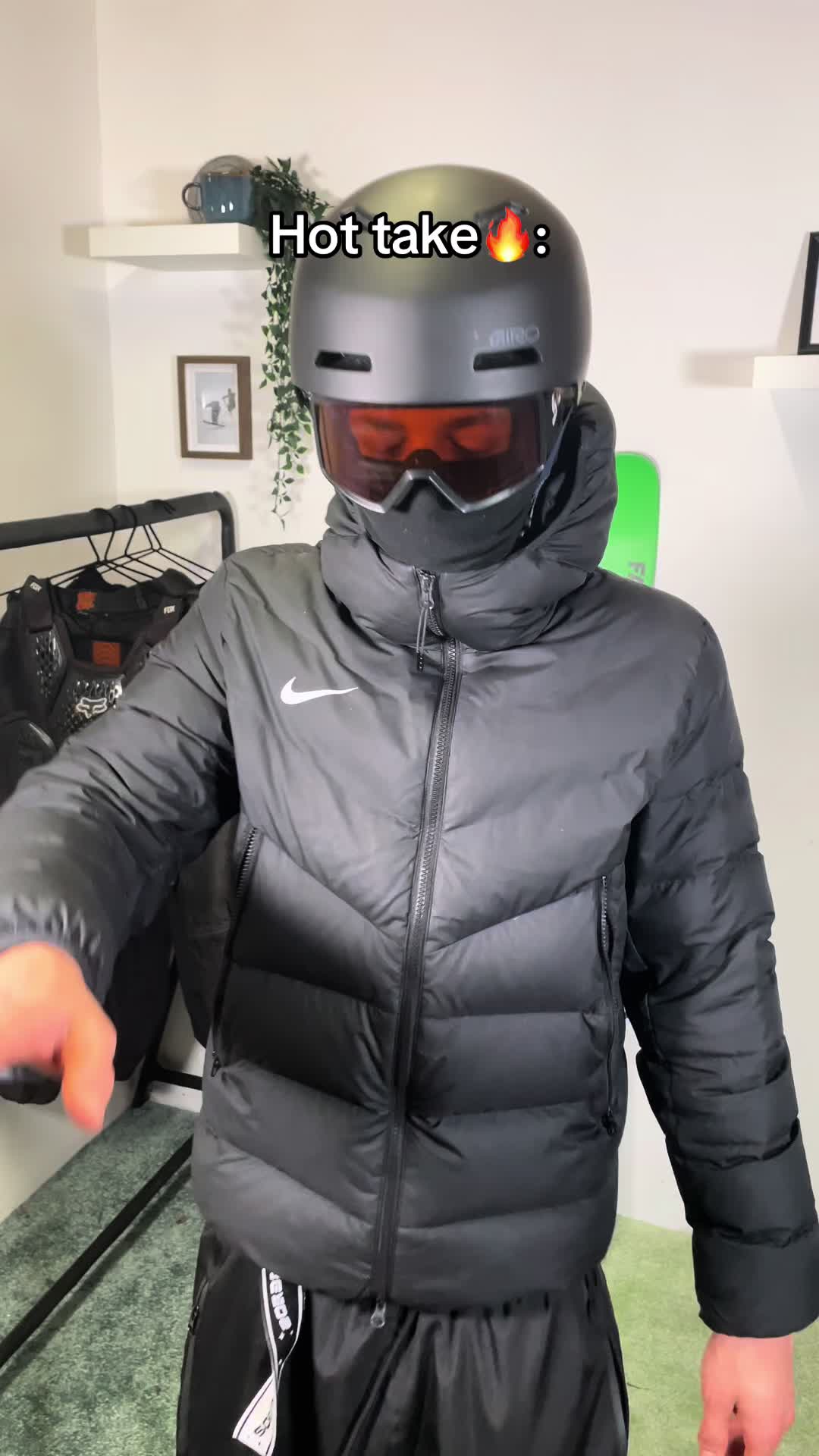 @Threadspants
