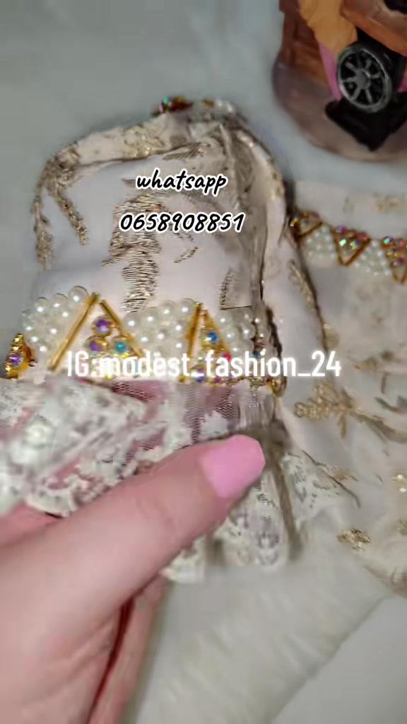 @modest_fashion_24
