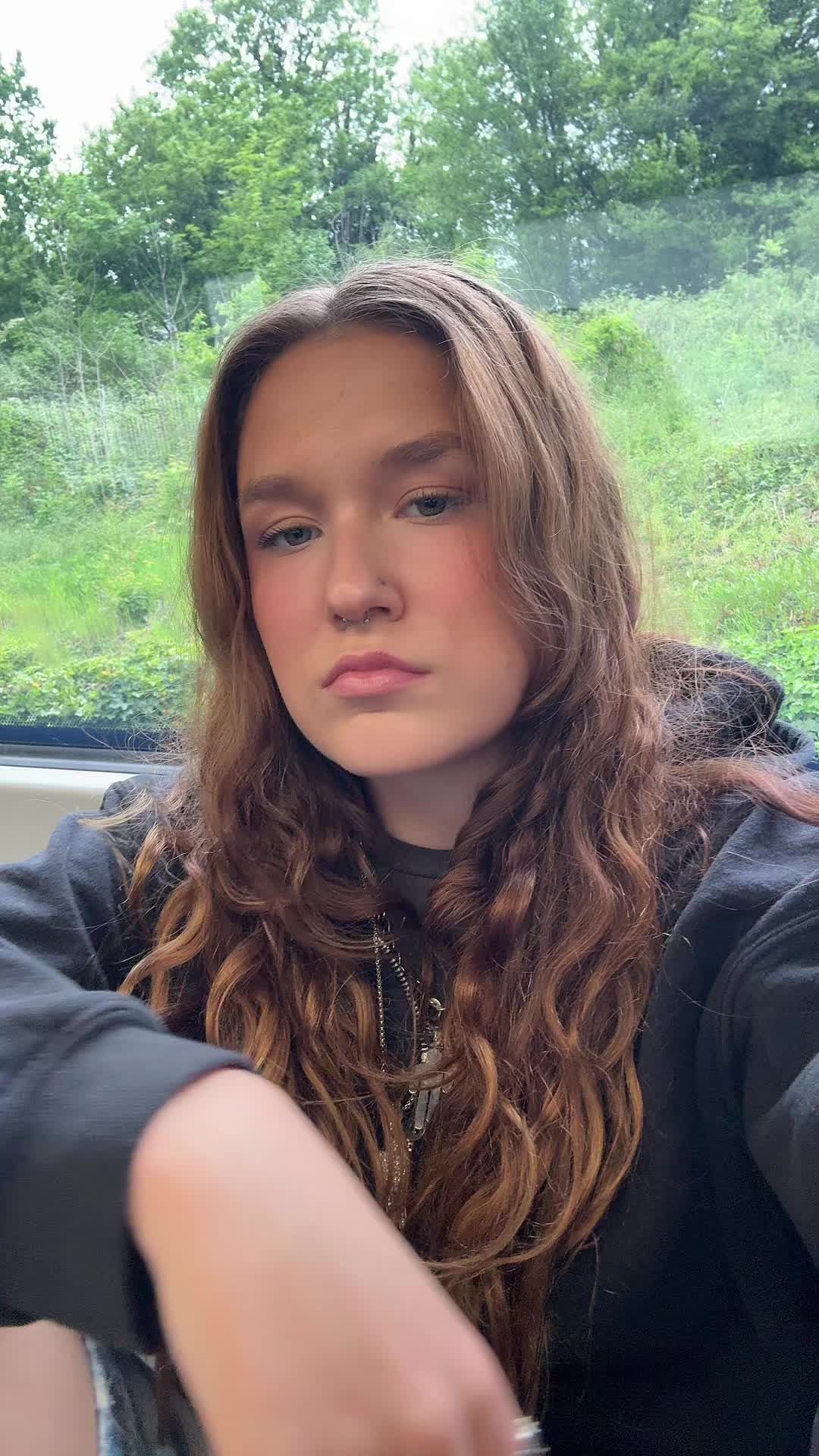 @Lily-Scarlett