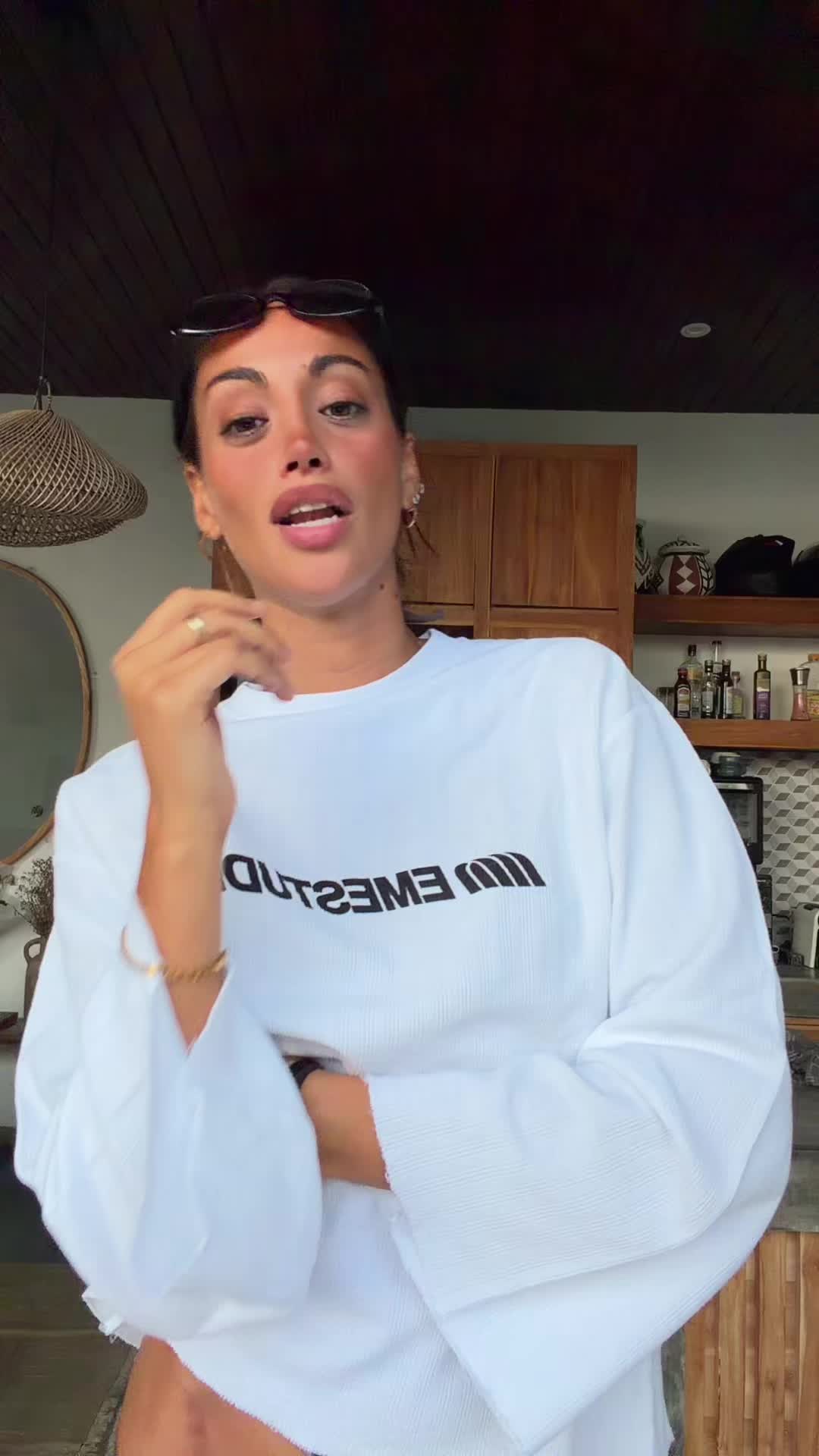 @LIA MIZRAHI
