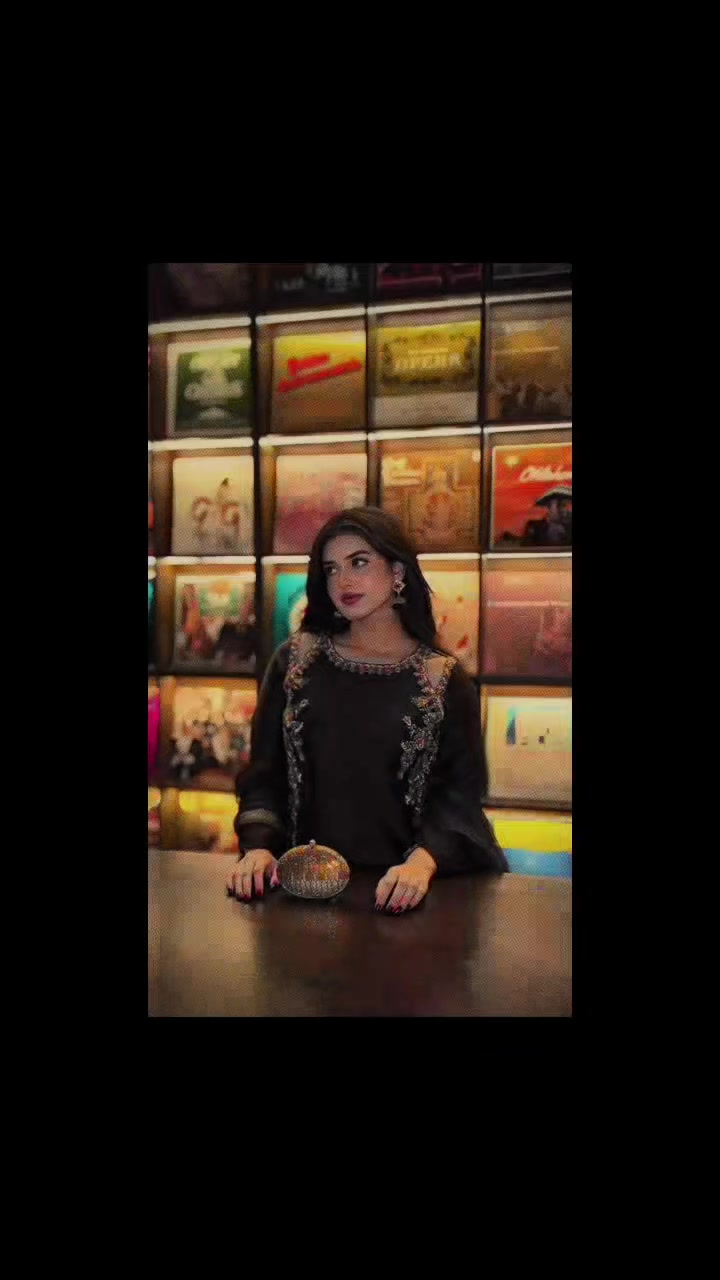 @Alina Amir Live&edits