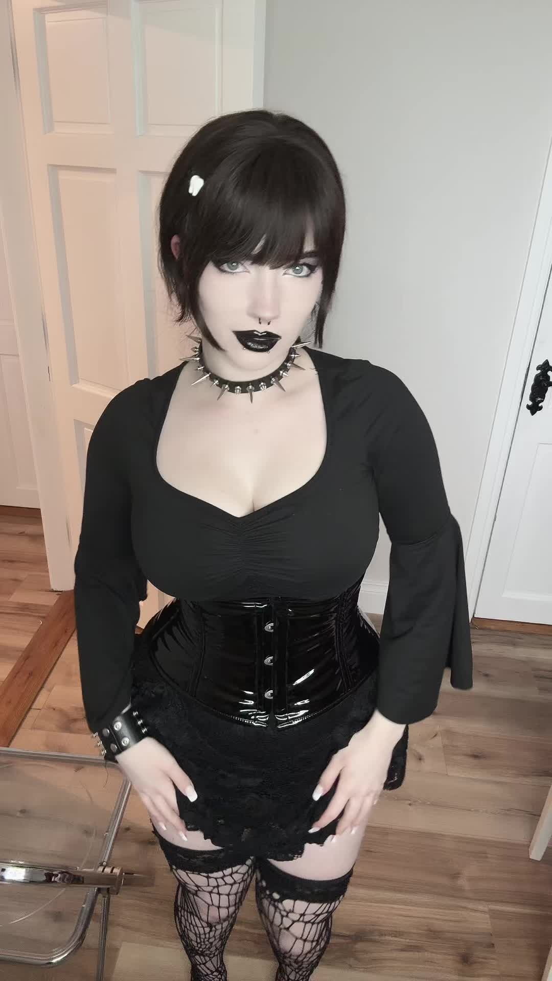 @cutiegothxo