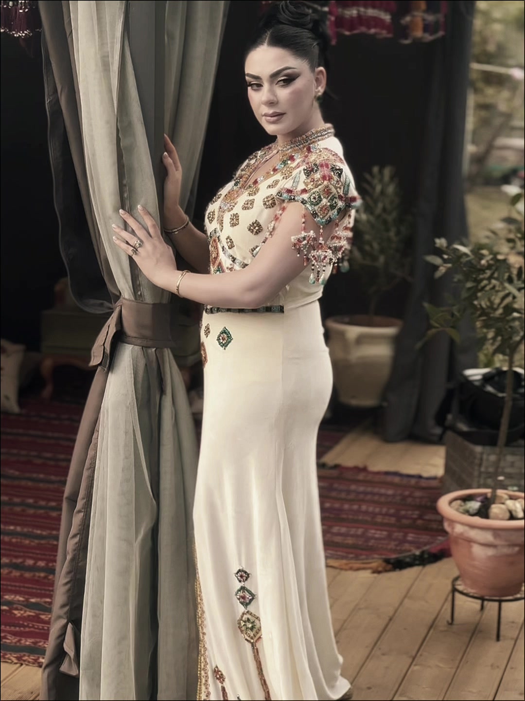 @rumiafghanboutique