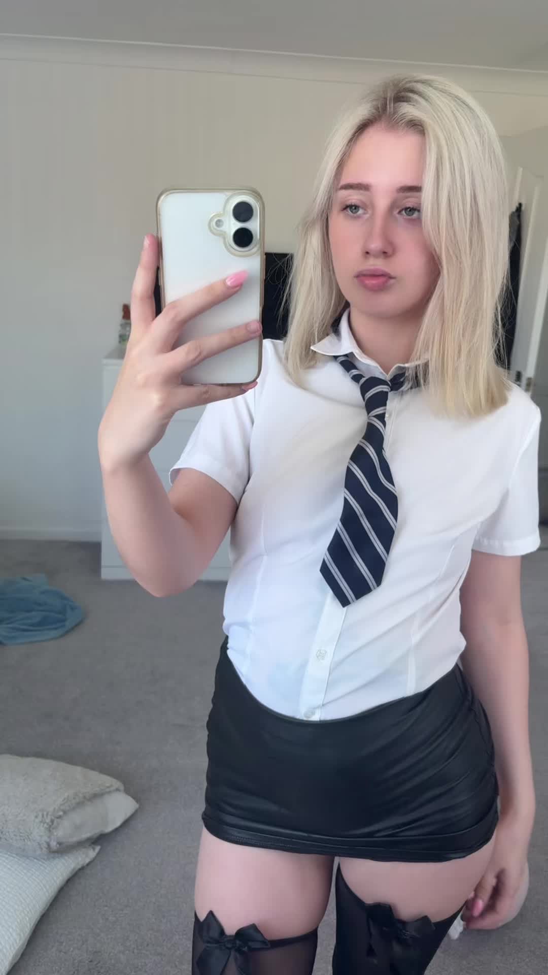 @harleymaeee2