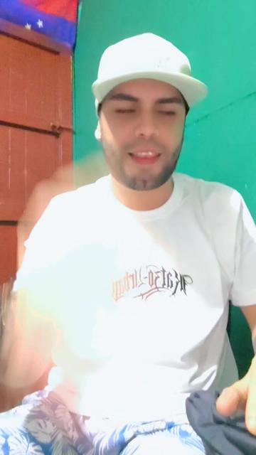 @Luis Arenas🥃