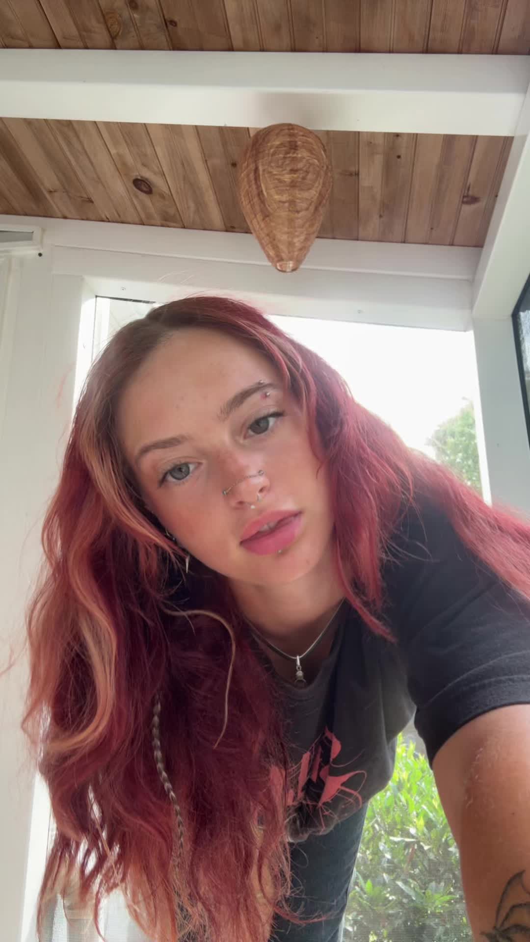 @Sky🌶️