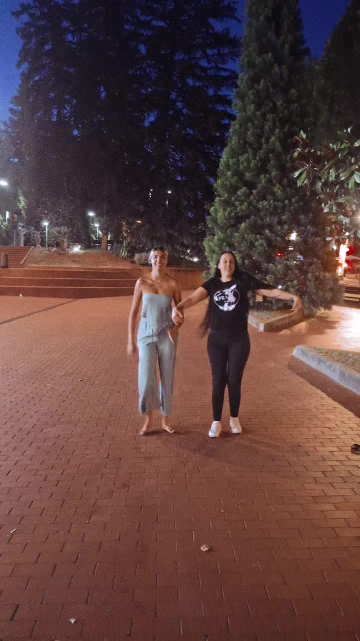 @Lya navarlaz