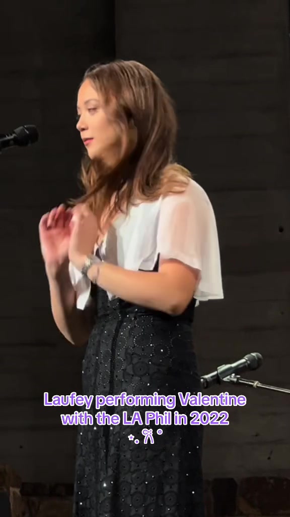 @maddie <3 (fan account)