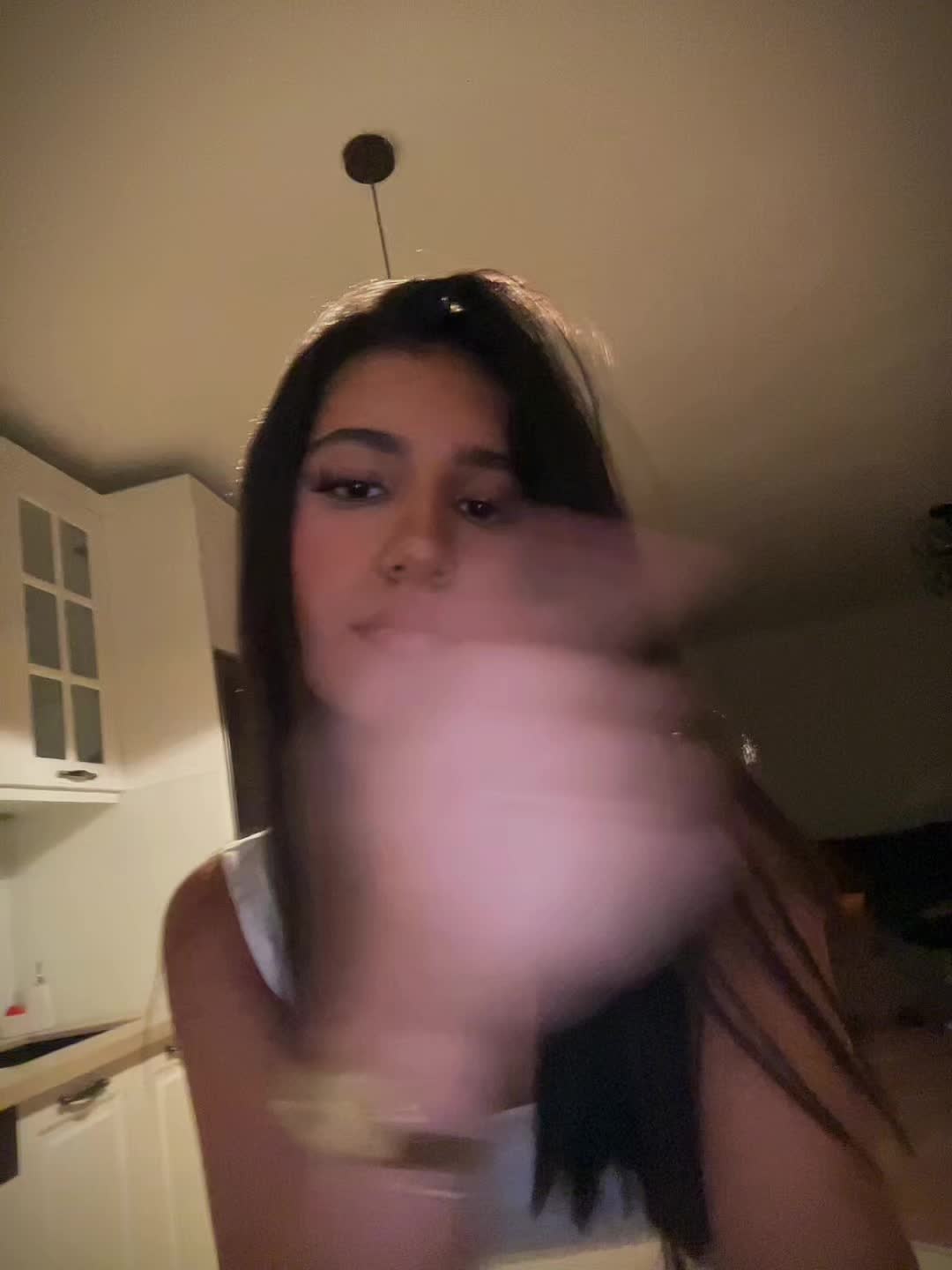 @y