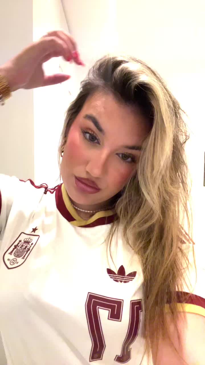 @Alba🕷️