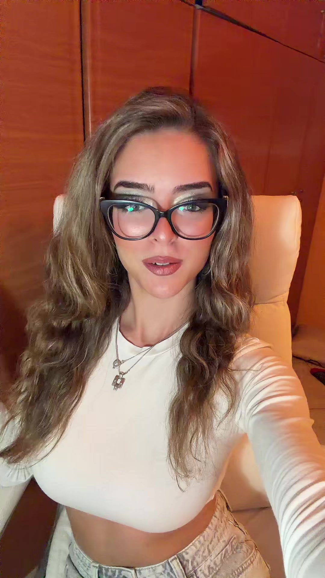 @𝐸𝑙𝑒𝑛𝑖𝑖𝑖🌹
