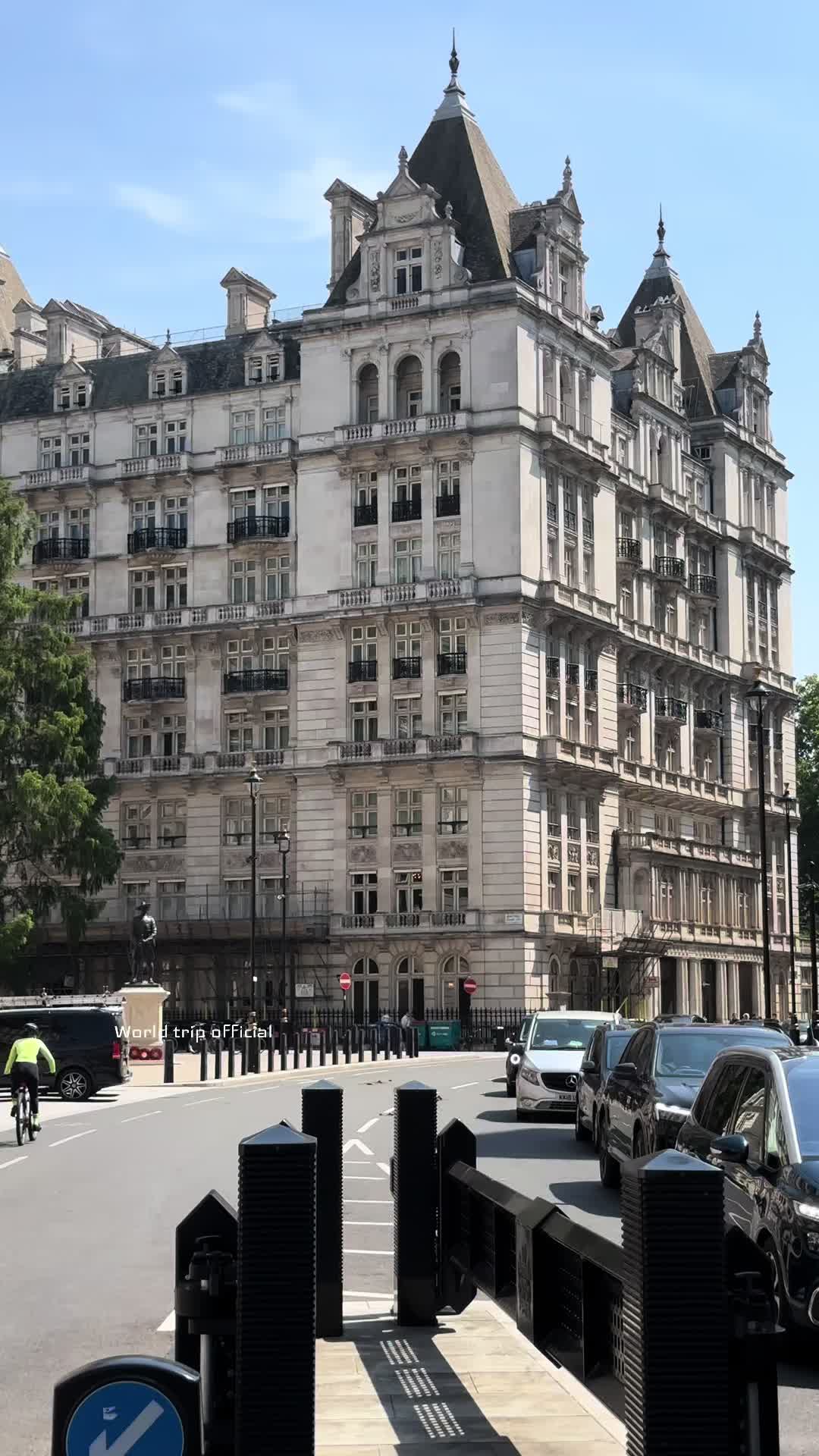 @𝑾𝑻 🚶&zwj;♂️