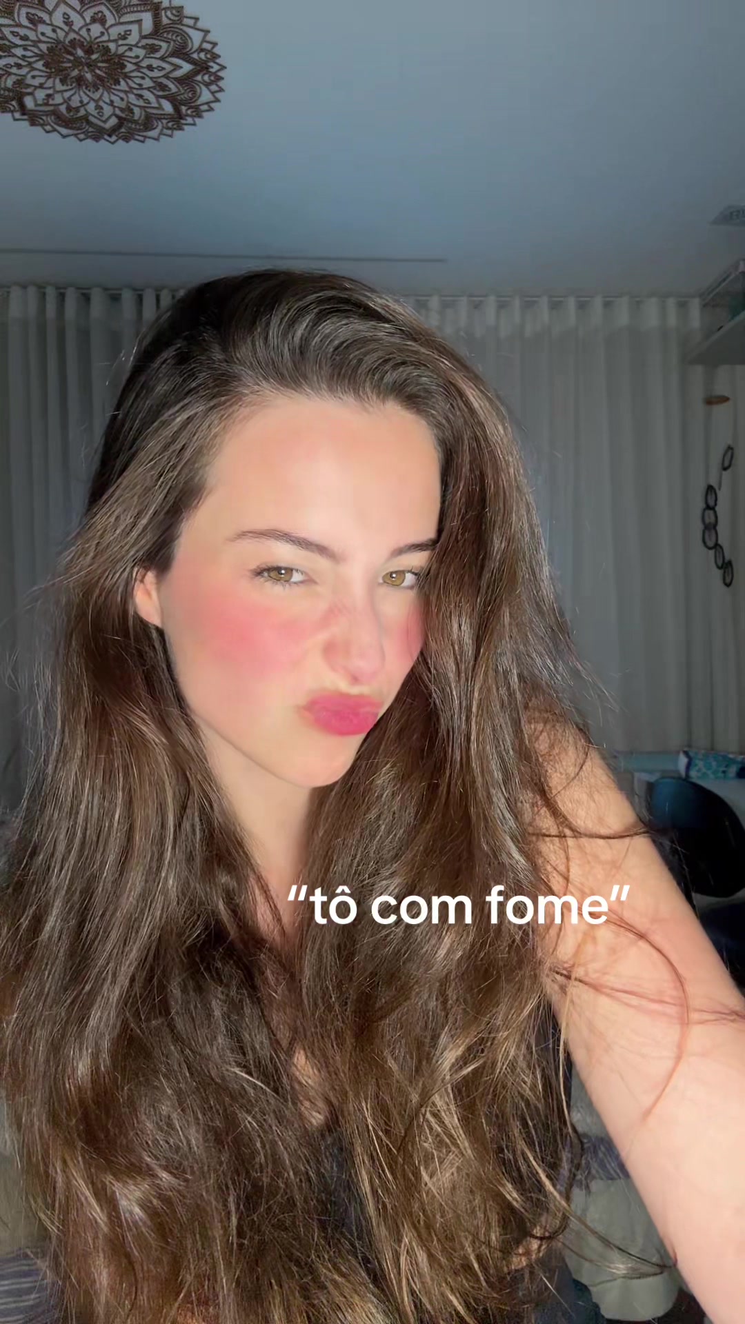 @Bruna Elena 🦋