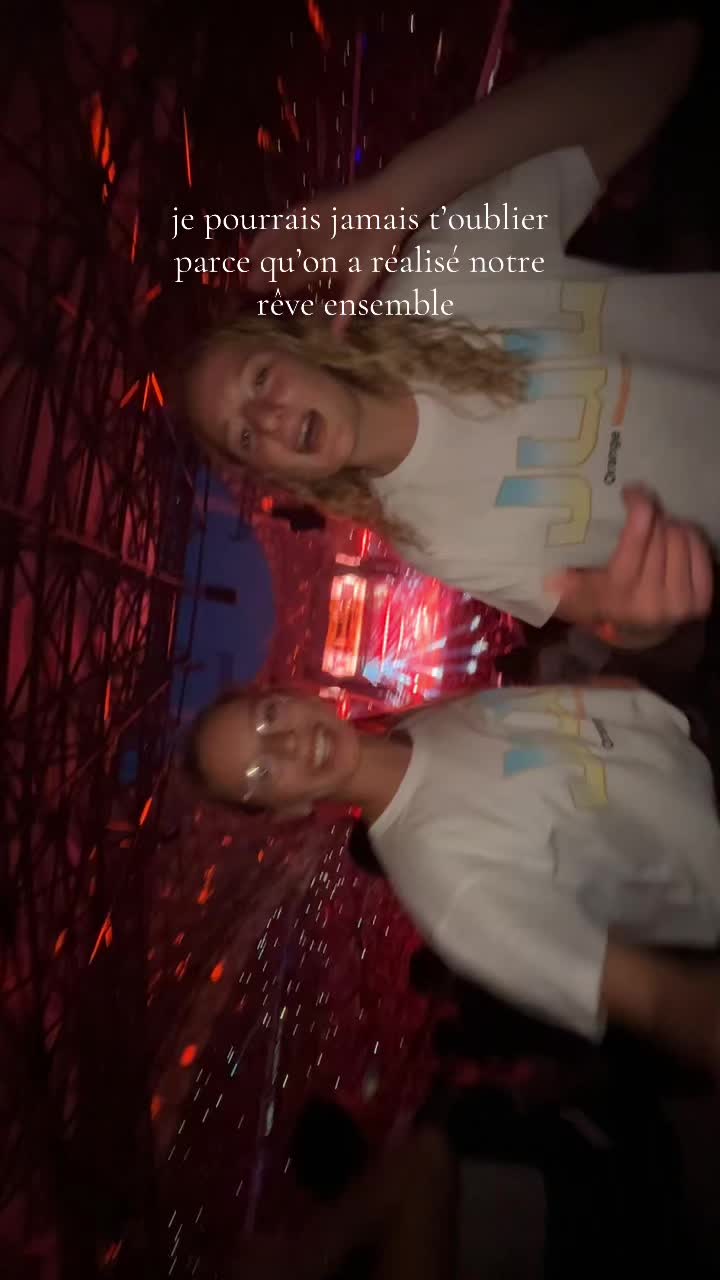 @Momo👀