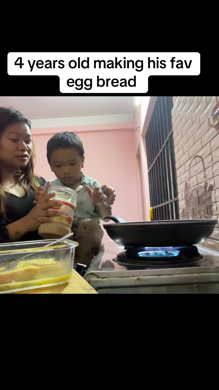 @Gurung Eating Channel