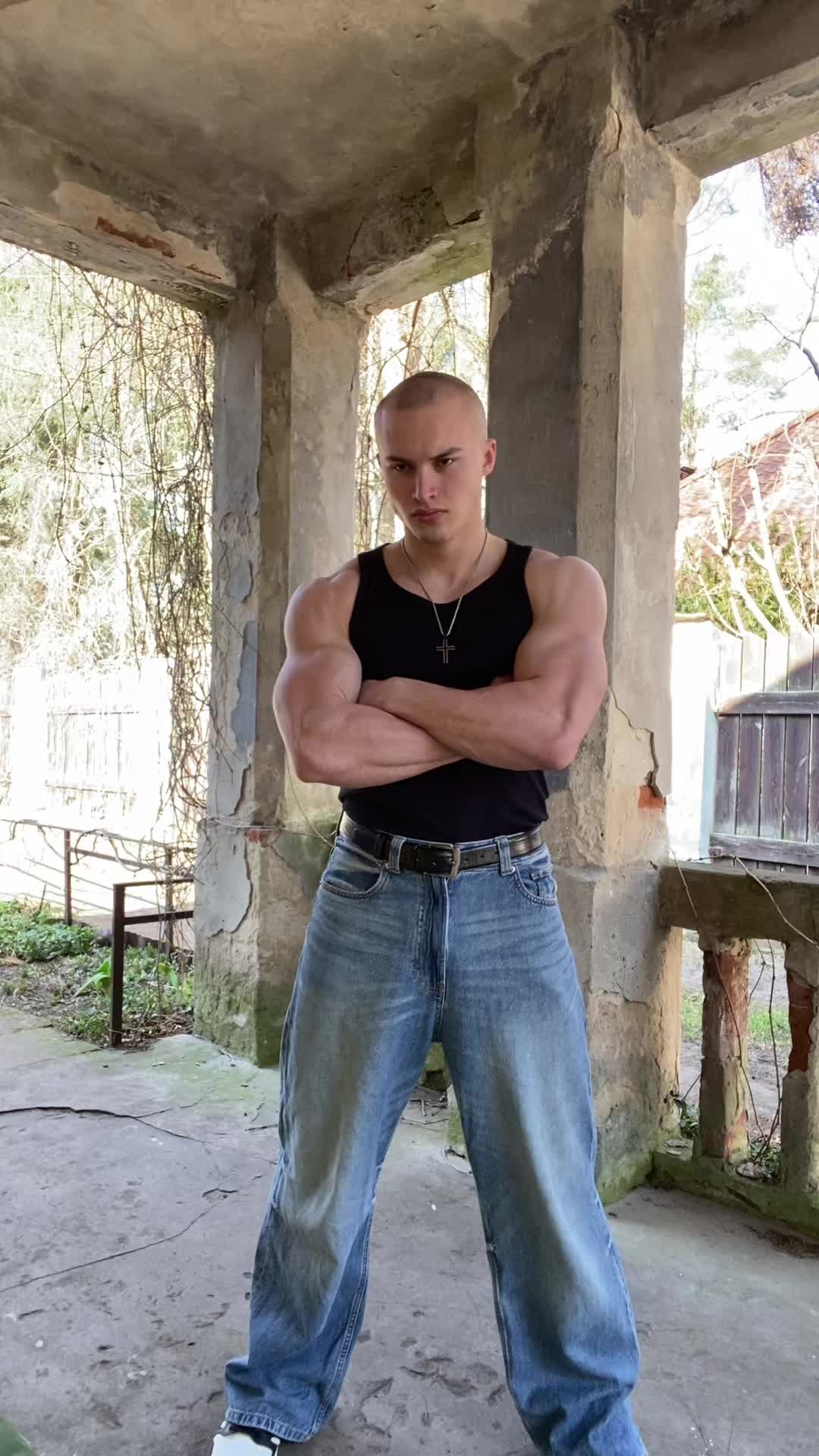 @𝗠𝗘𝗟𝗘𝗫