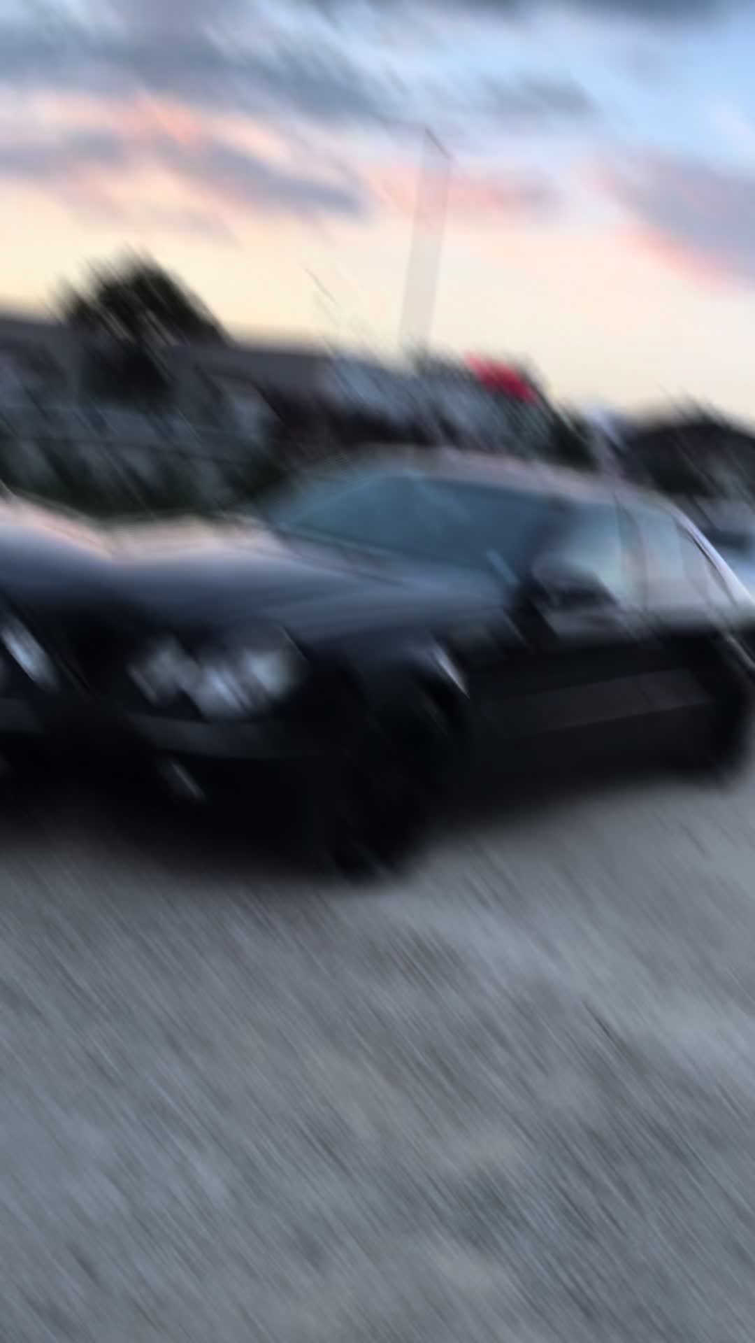 @😈