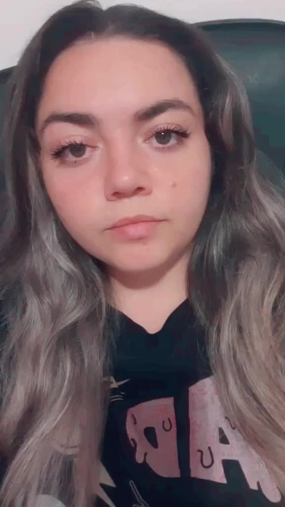@𝒜𝓃𝒹𝓇ℯℯ𝒶 🦋