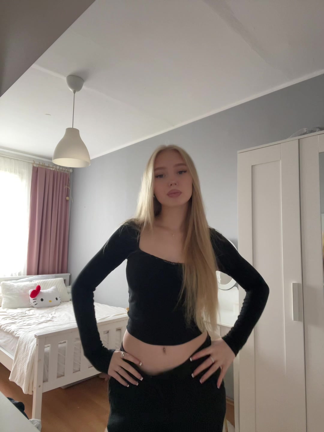 @ameliaᥫ᭡