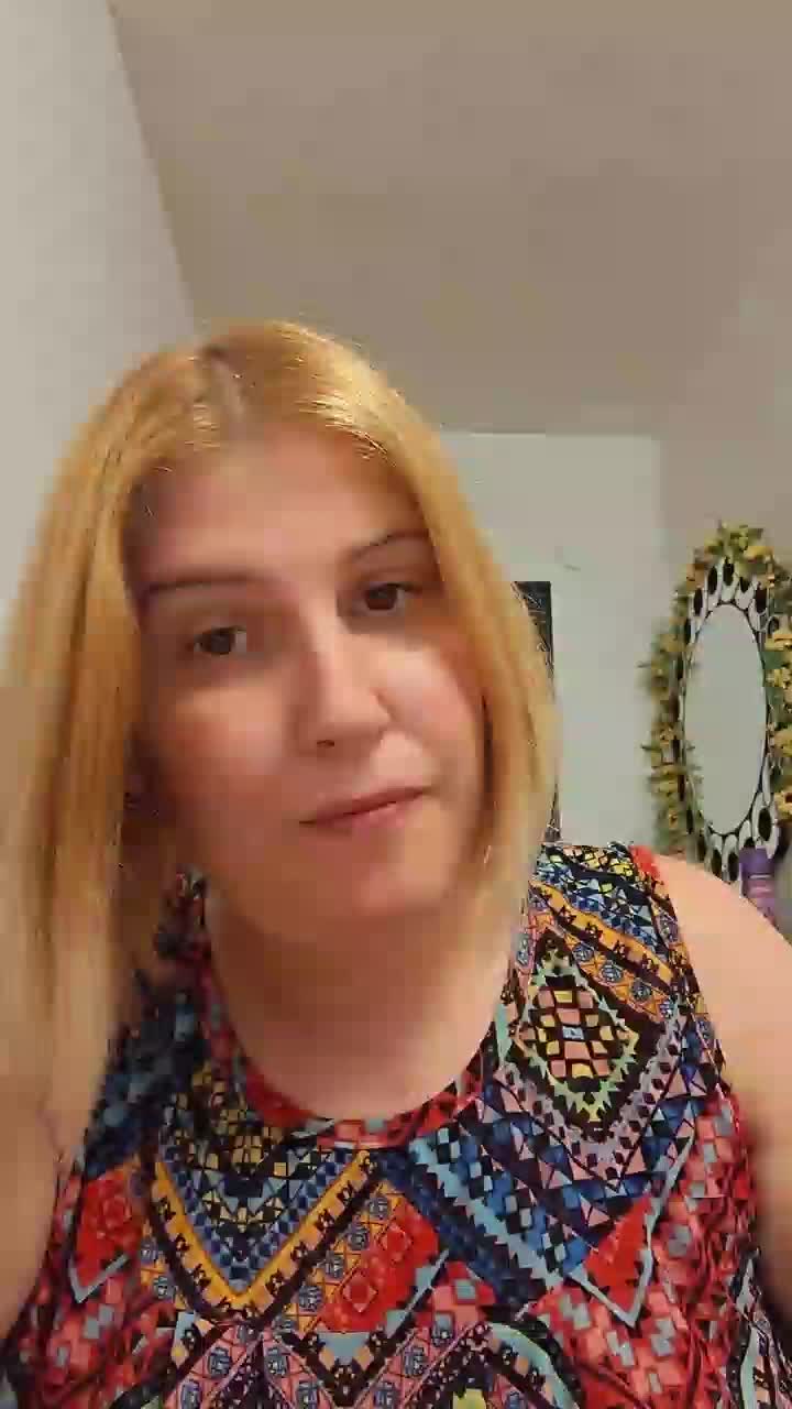@Chiky_Jessy