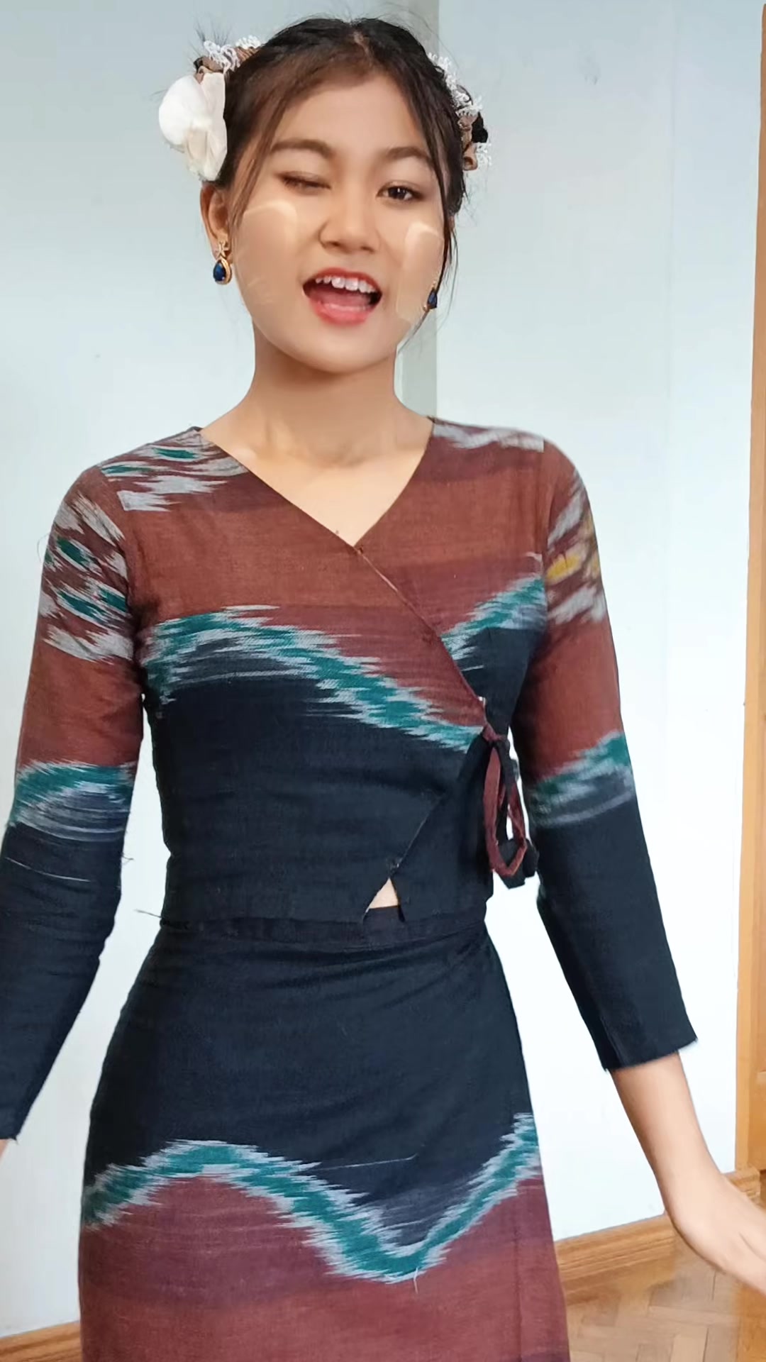 @Shwe Ni Ma