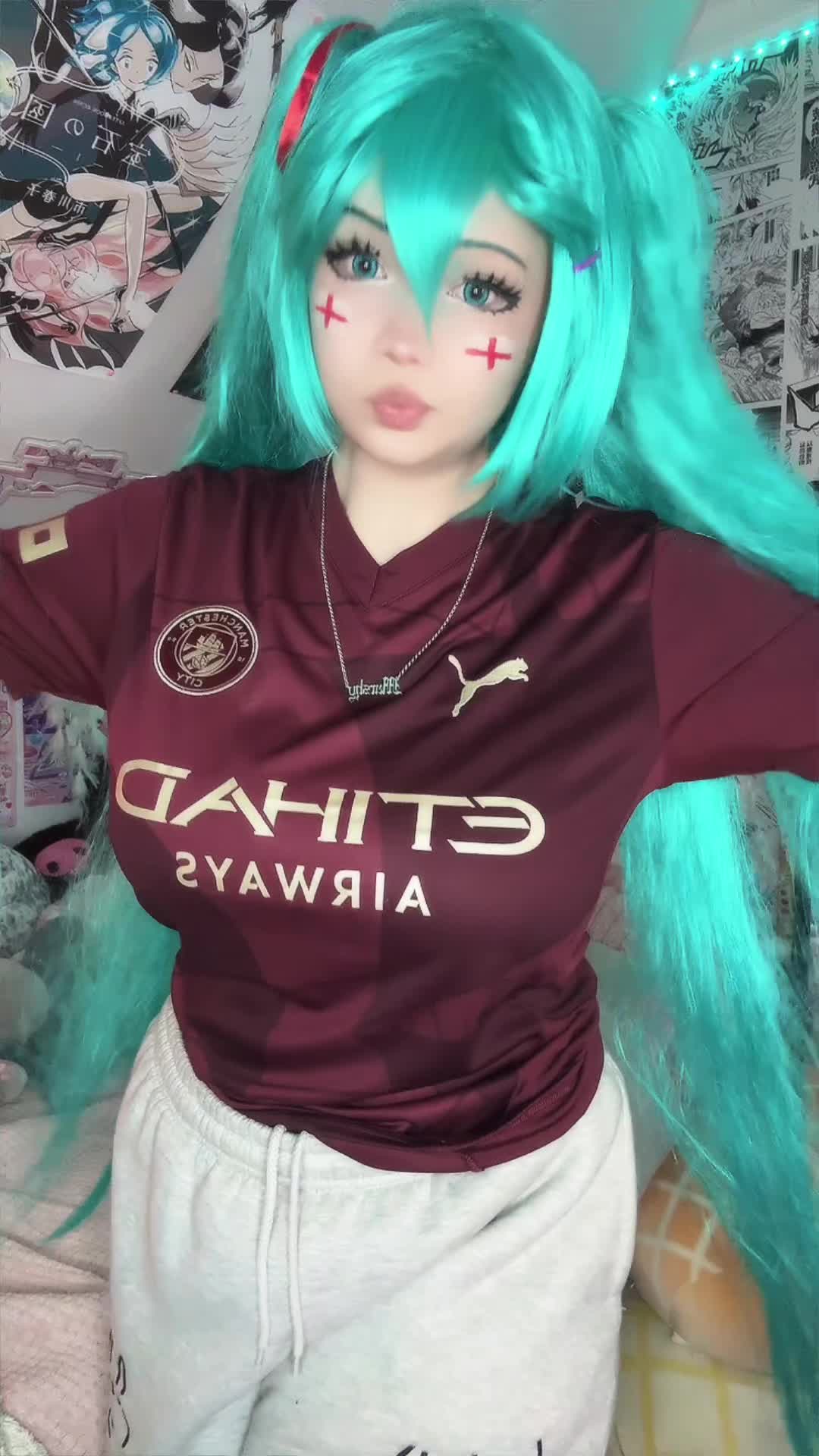 @twitch.tv/milkienyan