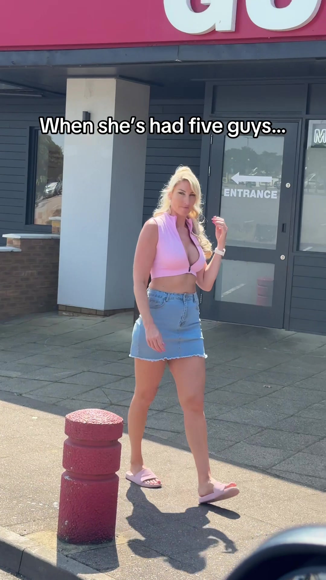 @tallandblonde_xo