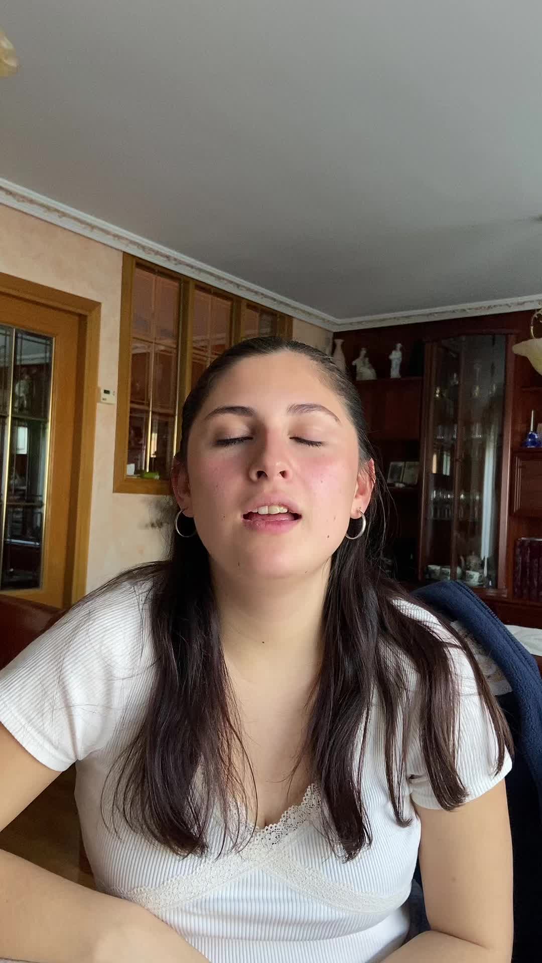 @elena