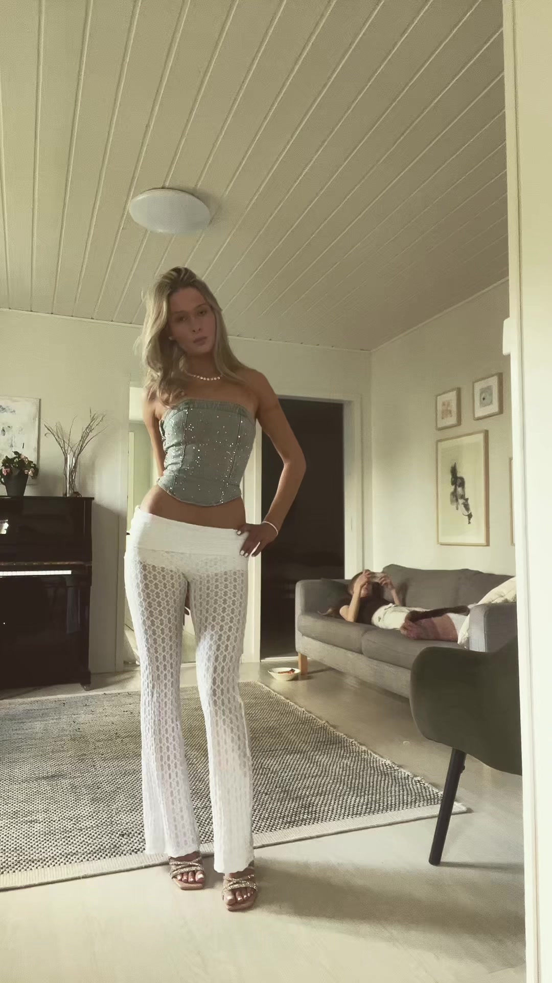 @Elsasivula