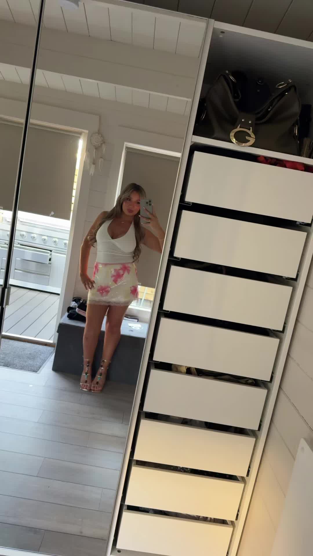 @Sarah-Louise