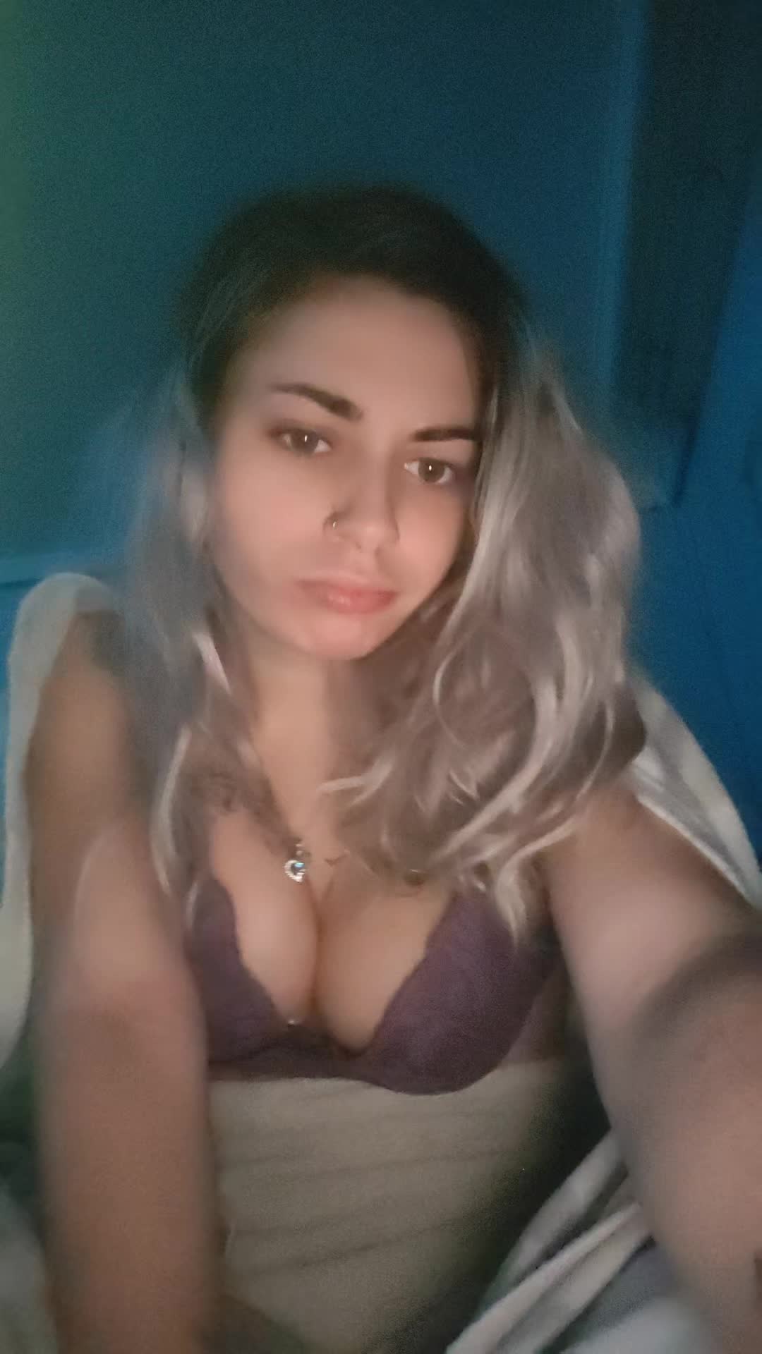 @LuciaMadreDeUnCachorroLobo