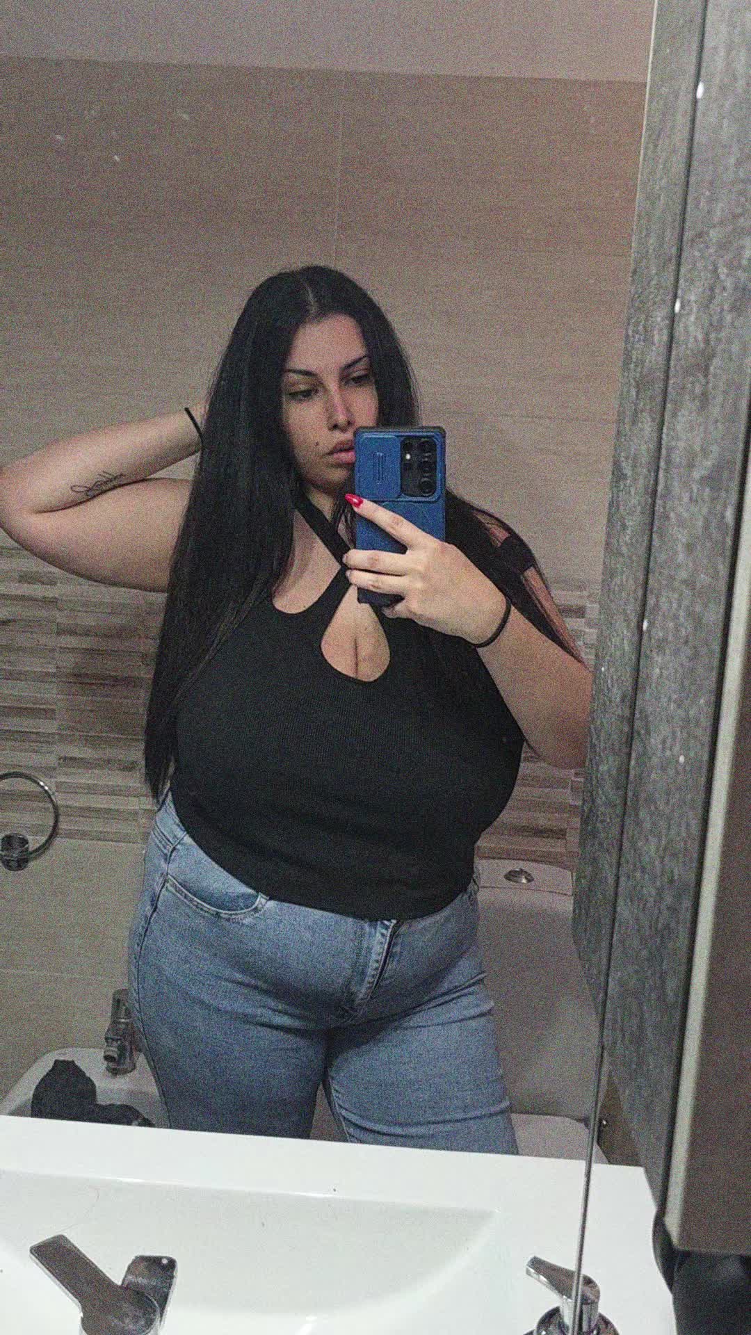 @👽