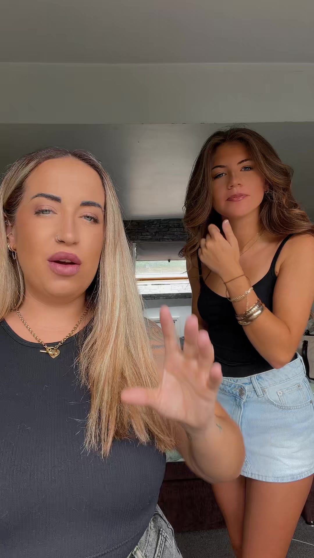 @Rosie Dev & Frankie Jay