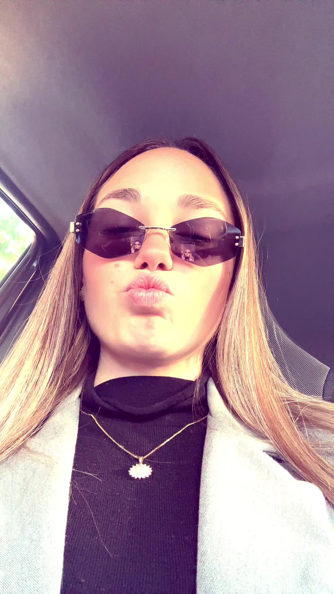 @𝘔𝘢𝘳𝘺𝘢🤍🐆🍸☀️