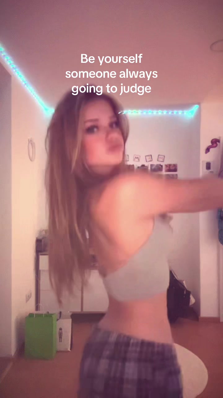 @𝒥𝑜𝒽𝒶𝓃𝓃𝒶
