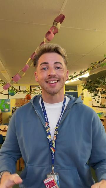 @Mr R - Teacher