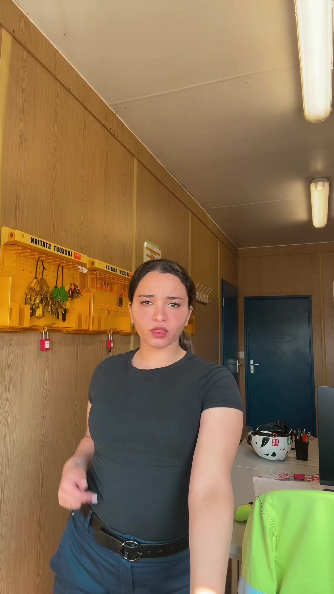 @Bibi