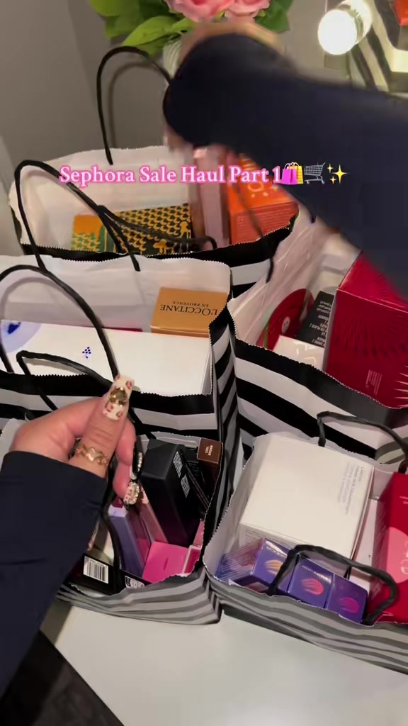 @Miss Princess Kittyy🛍️🎀✨