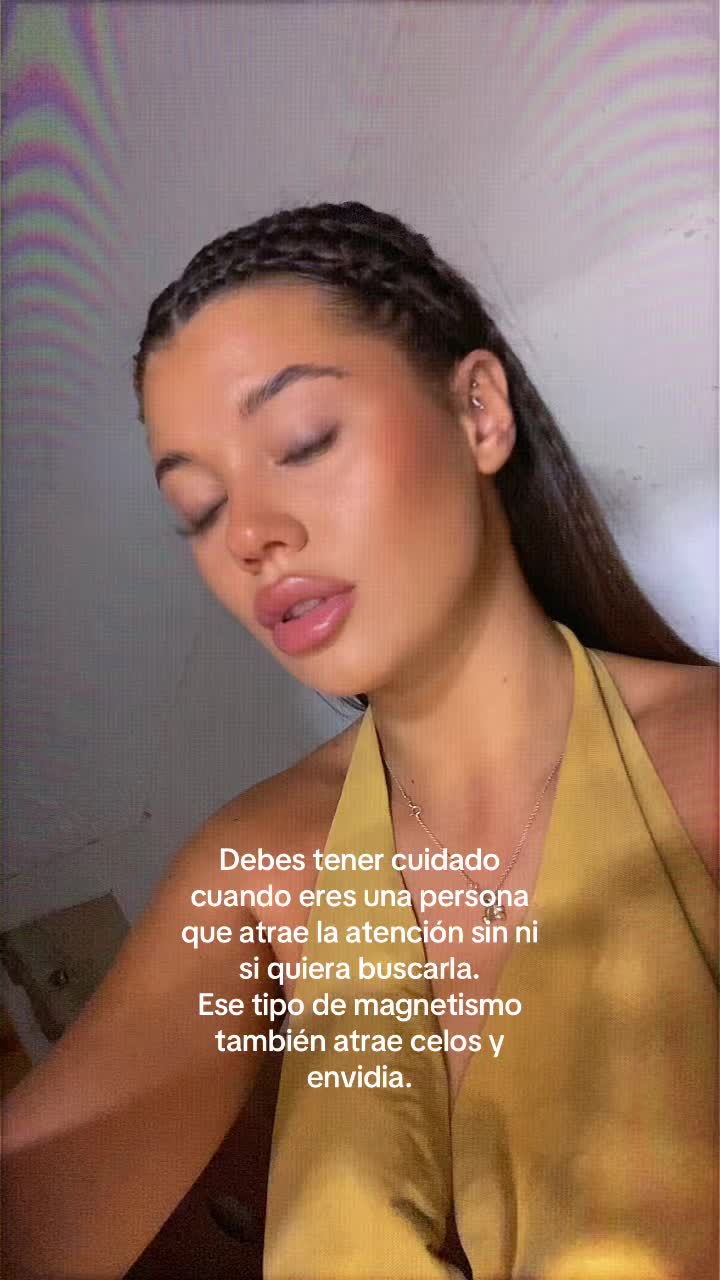 @Sofia🦂
