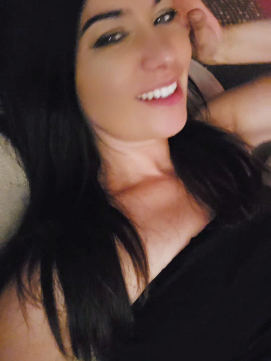 @Claudiadezy 💙
