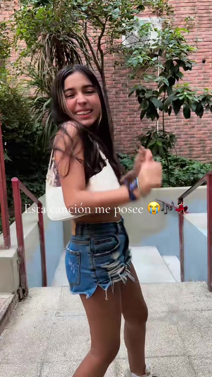 @Ahinoa