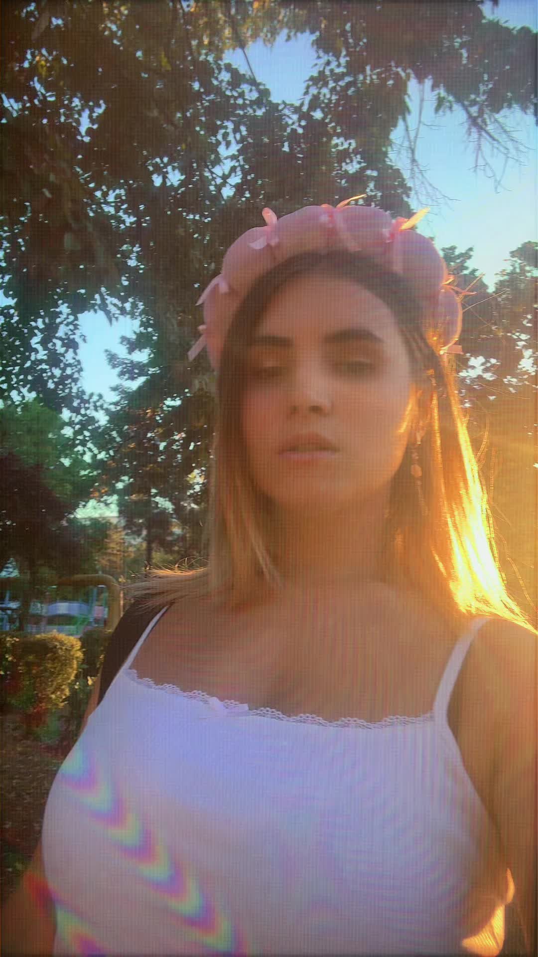 @Mihaela lindic roz