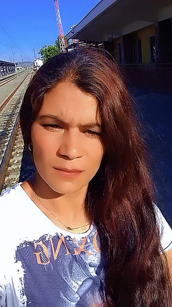 @Mariana Mariana69068