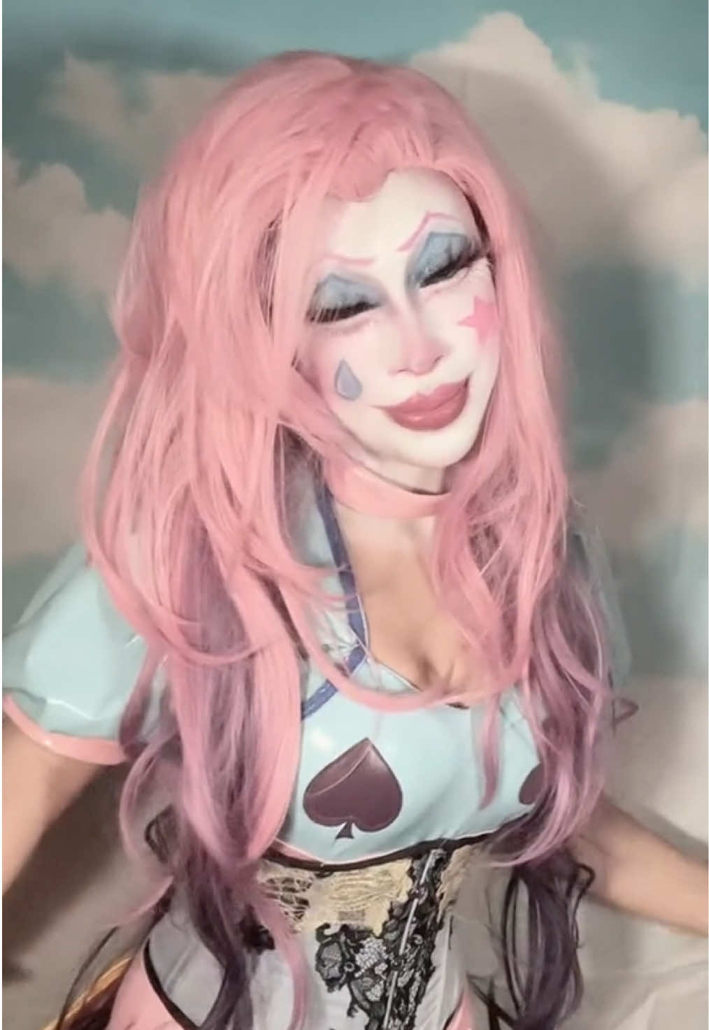@𝔗𝔴𝔦𝔰𝔱𝔦 ᶻ 𝘇 𐰁🐇. ⋆✦