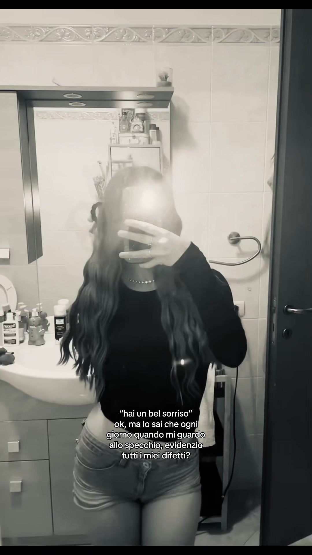 @𝒶🌑