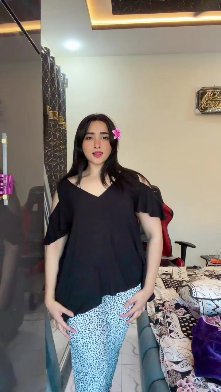 @❤️🧚🏼♀️Dimpleparii🧚🏼♀️❤️