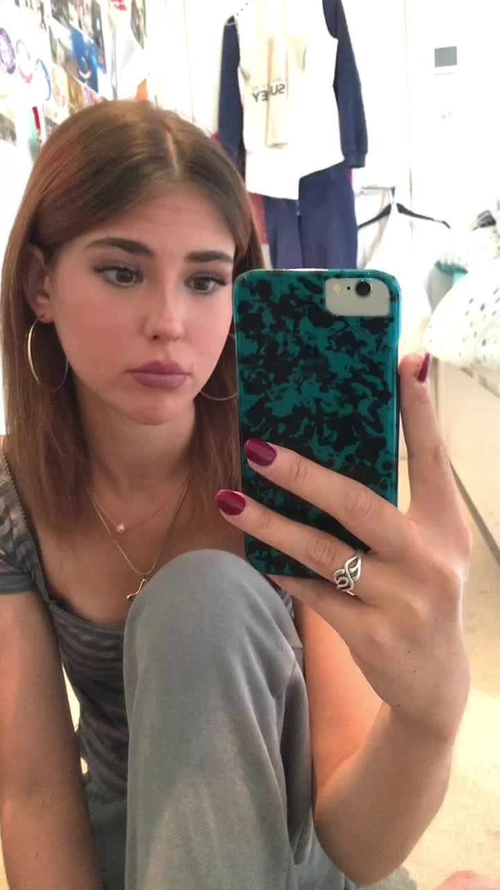 @livelaughlana
