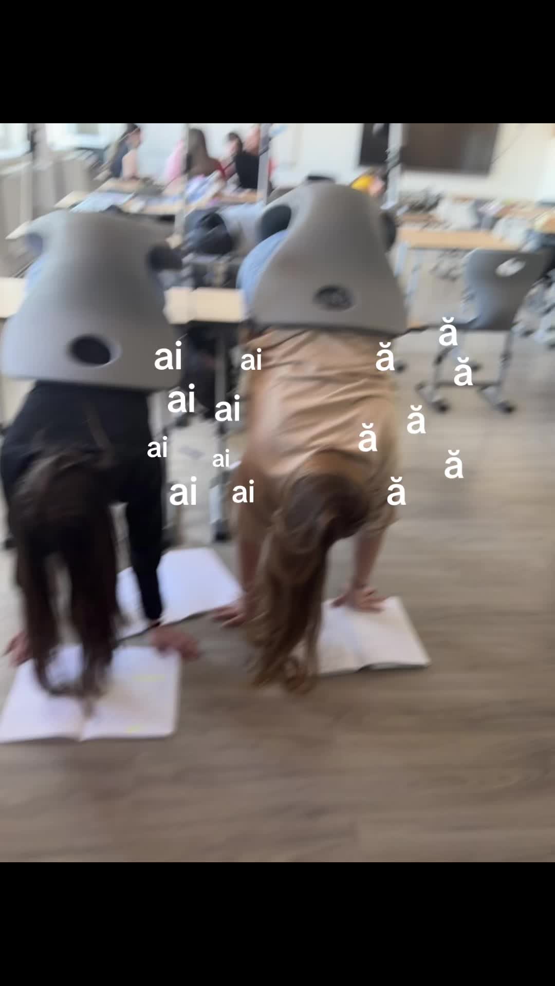 @Lari._.rox